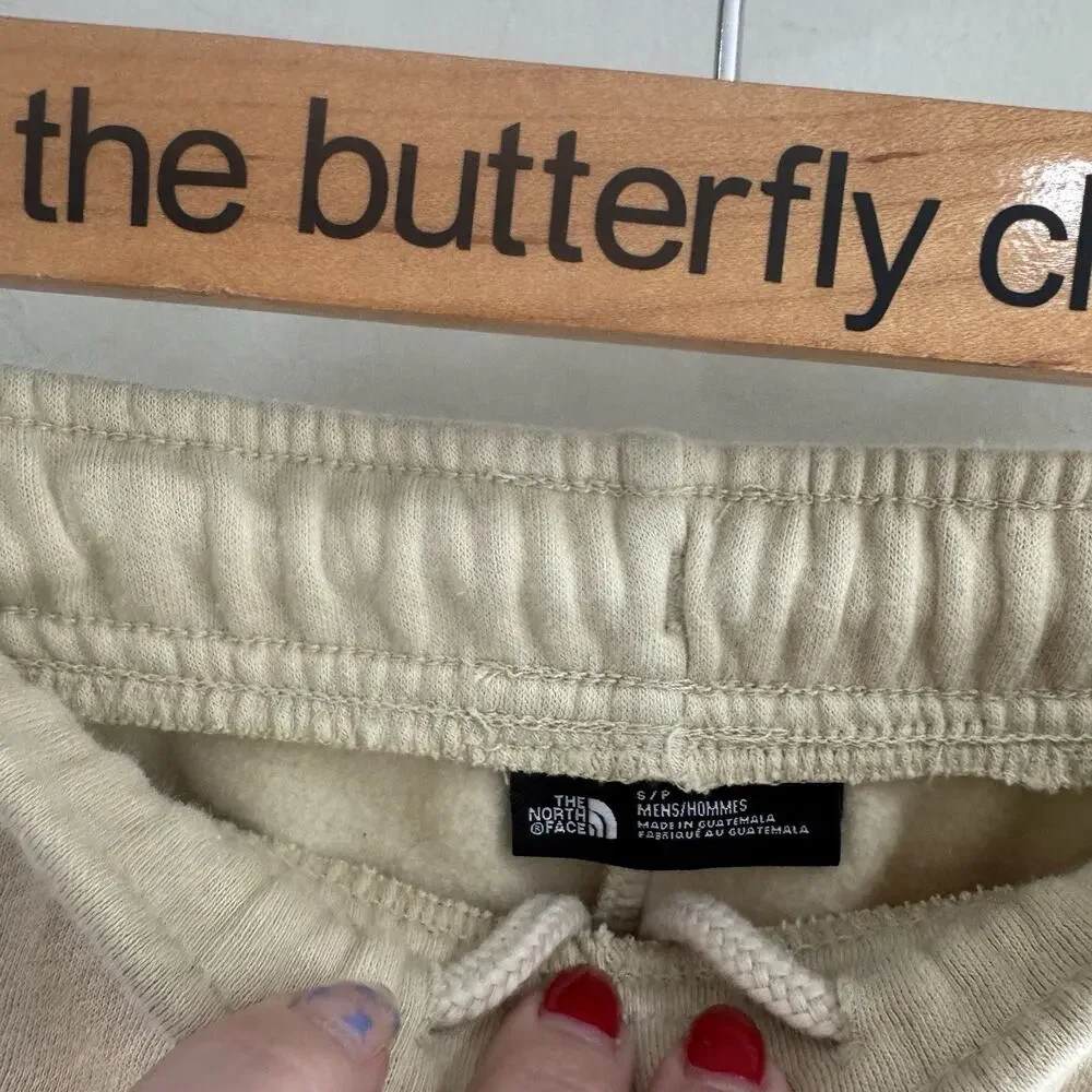 The North Face gently pre